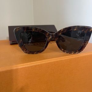 FENDI Cat Eye Sunglasses